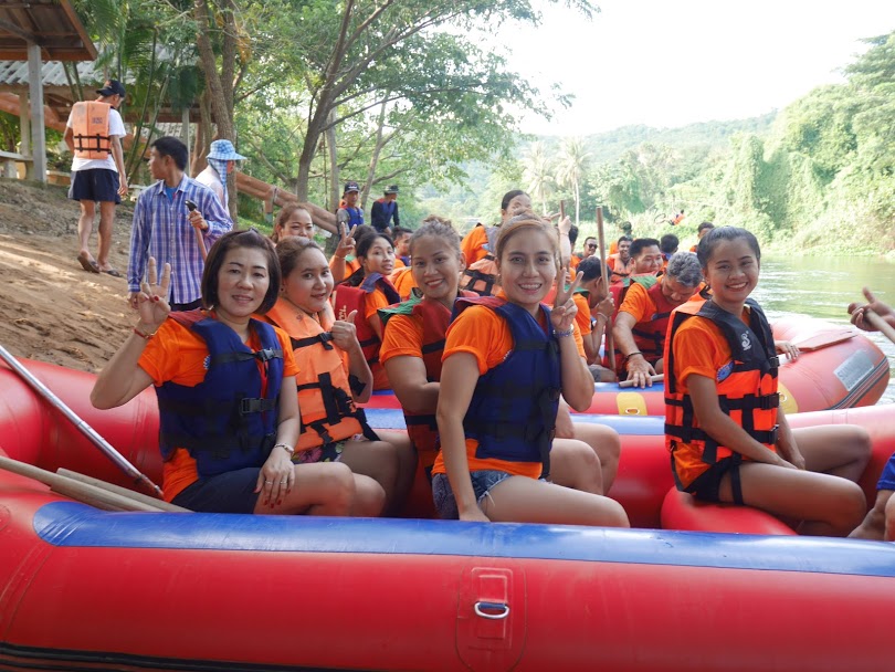ล่องแก่งกระจาน