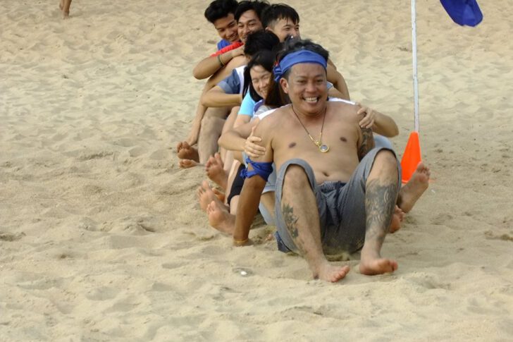 เกมส์ตะขาบบก